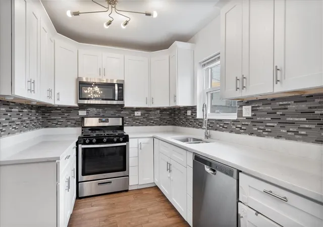 Photo 4 of Single family home for sale at 2611 W Jarlath St, Chicago, IL 60645 | MLS# 12747026 | Listing updated on 2026-10-06