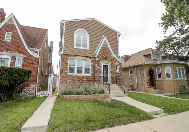 Photo 2 of Single family home for sale at 2922 N New England Ave, Chicago, IL 60634 | MLS# 12747044 | Listing updated on 2026-09-14