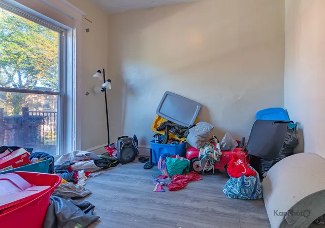 Listing Photo 4 - Condo for sale in building located at 6327 S Saint Lawrence Ave, Chicago, IL 60637