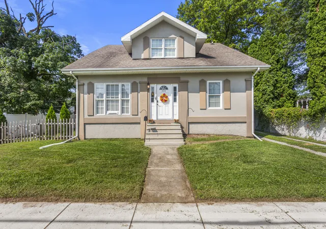 Single family home for sale at 533 N Macon St, Bement, IL 61813 | MLS# 12747244