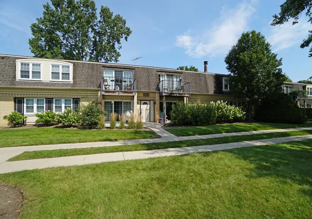 Photo 1 of Condo for sale at 1101 Pleasant Run Dr #1014, Wheeling, IL 60090 | MLS# 12747256 | Listing updated on 2026-09-14