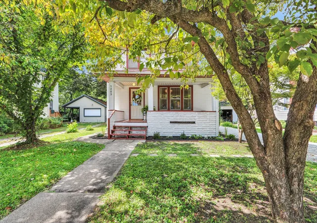 Photo 1 of Single family home for sale at 1203 S Race St, Urbana, IL 61801 | MLS# 12747279 | Listing updated on 2026-09-14