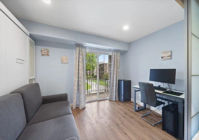 Listing Photo 5 - Condo for sale in building located at 1617 N Windsor Dr, Arlington Heights, IL 60004 - Unit #208