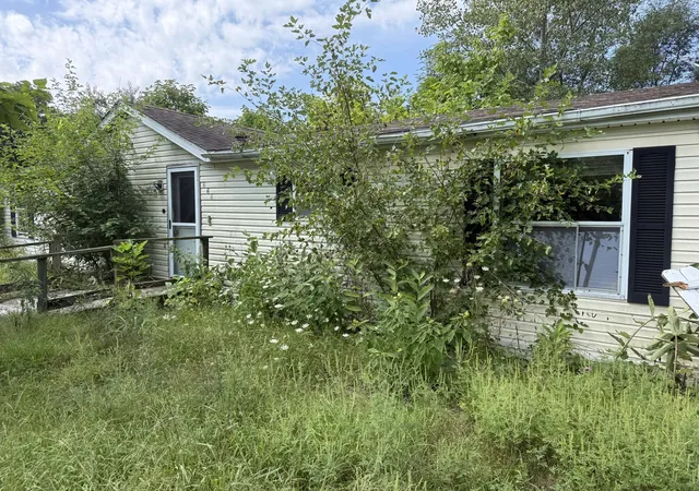 Photo 1 of Single family home for sale at 125 S Bower Rd, Beaverville, IL 60912 | MLS# 12747304 | Listing updated on 2026-10-08