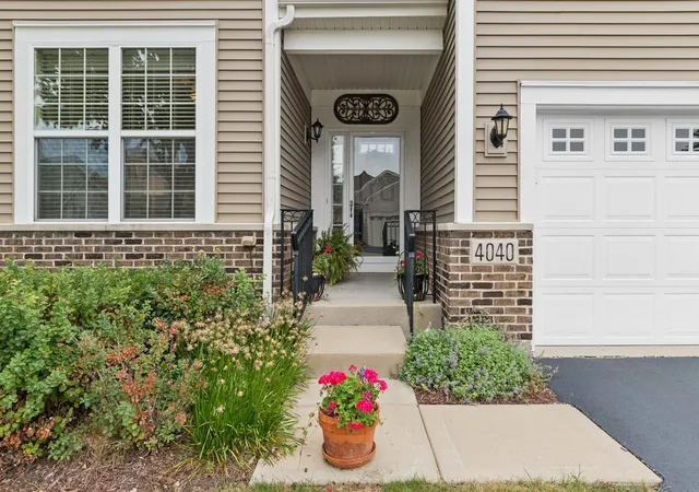 Photo 2 of Sale Pending at 4040 Chesapeake Ln, Naperville, IL 60564 | MLS# 12747608 | Listing updated on 2026-09-27