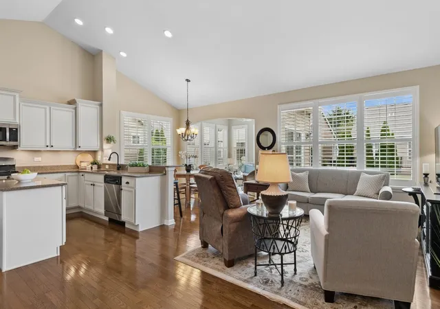 Photo 3 of Sale Pending at 4040 Chesapeake Ln, Naperville, IL 60564 | MLS# 12747608 | Listing updated on 2026-09-27