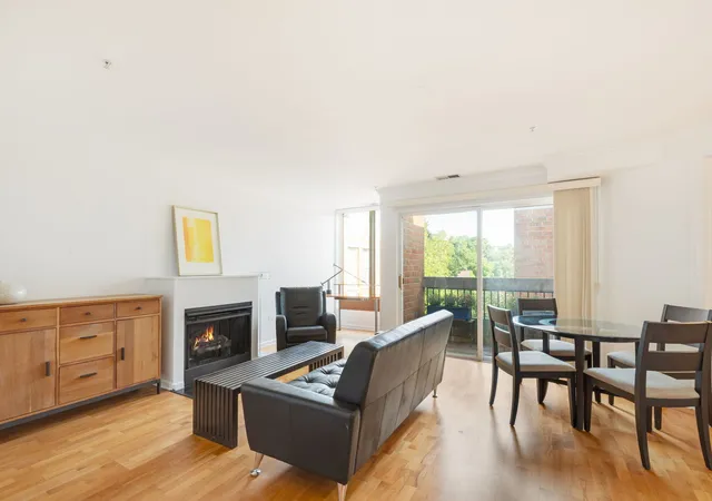 Photo 3 of Sale Pending at 1925 Lake Ave #316, Wilmette, IL 60091 | MLS# 12747684 | Listing updated on 2026-10-01