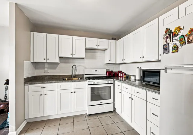 Photo 3 of Condo for sale at 4850 S Lake Park Ave #2109B, Chicago, IL 60615 | MLS# 12747823 | Listing updated on 2026-09-10