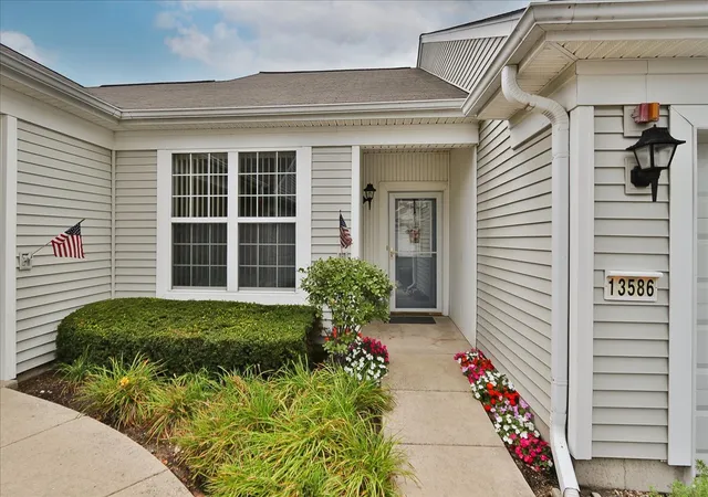 Photo 2 of Townhouse for sale at 13586 Yellow Pine Dr, Huntley, IL 60142 | MLS# 12747906 | Listing updated on 2026-09-11