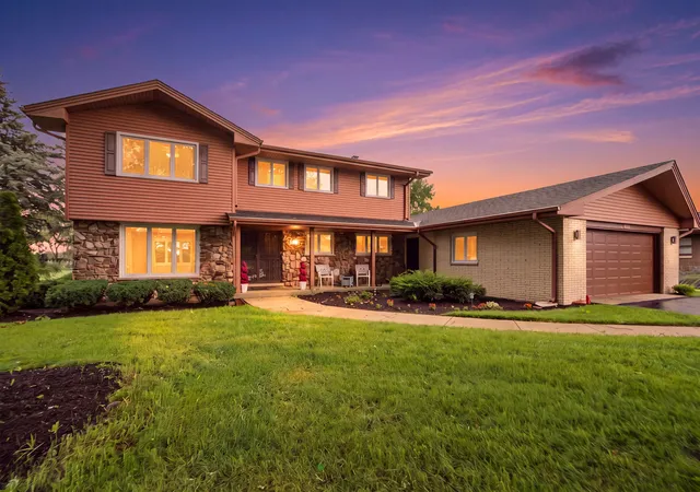 Photo 3 of Single family home for sale at 8430 Carriage Green Dr, Darien, IL 60561 | MLS# 12748125 | Listing updated on 2026-09-11