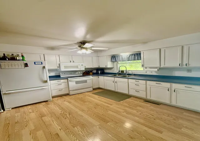 Photo 2 of Sale Pending at 302 S 6th Street, Kirkland, IL 60146 | MLS# 12748203 | Listing updated on 2026-09-12
