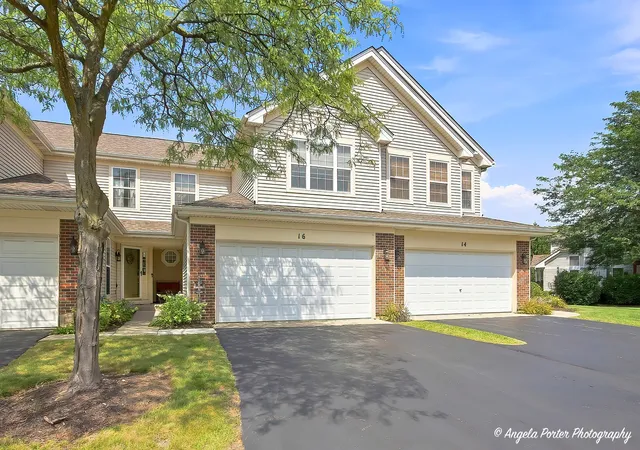 Condo for sale at 16 Cloverdale Ct #16, Algonquin, IL 60102 | MLS# 12748398