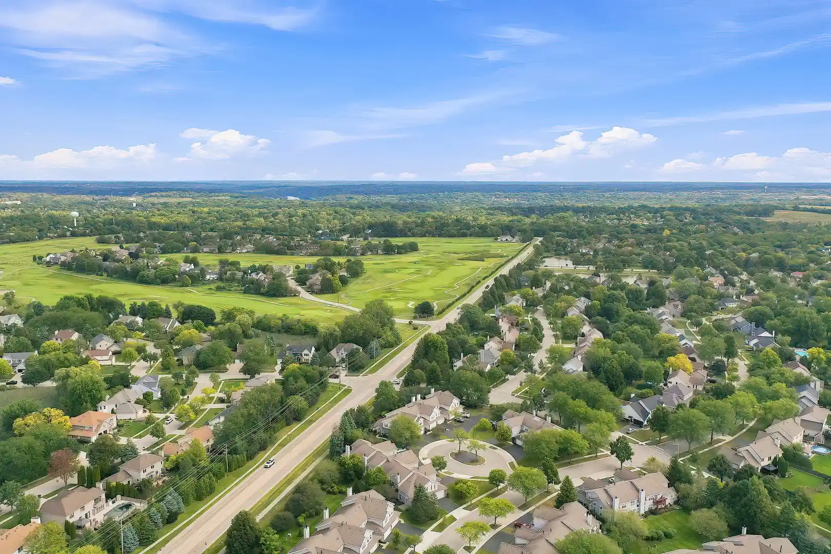Listing Photo 36 - Condo for sale in 16 Cloverdale Ct located at 16 Cloverdale Ct, Algonquin, IL 60102 - Unit #16