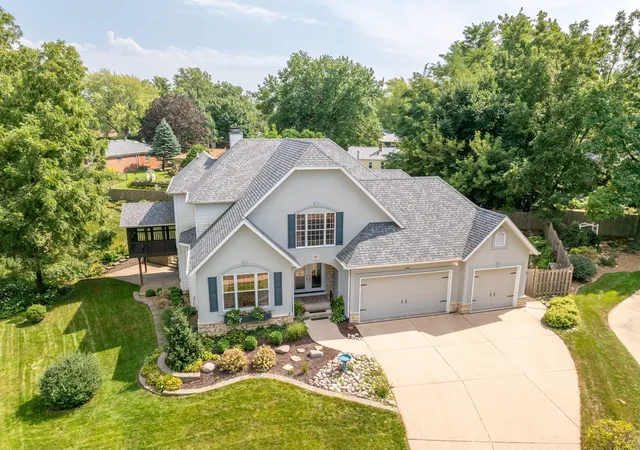 Photo 2 of Single family home for sale at 1385 Old Freeport Pl, Bettendorf, IA 52722 | MLS# 12748431 | Listing updated on 2026-10-21