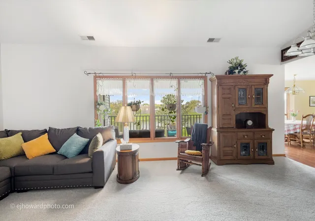 Listing Photo 5 - Condo for sale in building located at 19423 Manchester Dr, Mokena, IL 60448 - Unit #19423