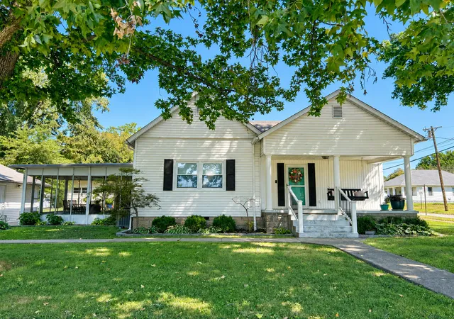 Photo 1 of Single family home for sale at 302 James St, Carterville, IL 62918 | MLS# 12748554 | Listing updated on 2026-09-11