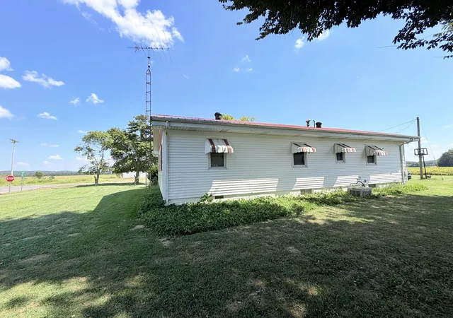 Photo 4 of Single family home for sale at 6475 Highway 1, Junction, IL 62954 | MLS# 12749234 | Listing updated on 2026-09-15