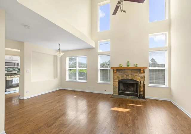 Photo 4 of Townhouse for sale at 1187 Windham Ln, Elk Grove Village, IL 60007 | MLS# 12749297 | Listing updated on 2026-10-02