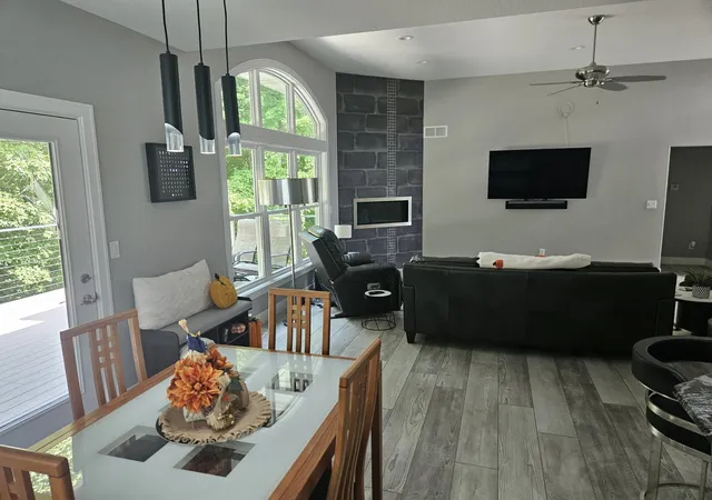 Photo 3 of Sale Pending at 4203 33rd Avenue #NA, Moline, IL 61265 | MLS# 12749365 | Listing updated on 2026-09-11