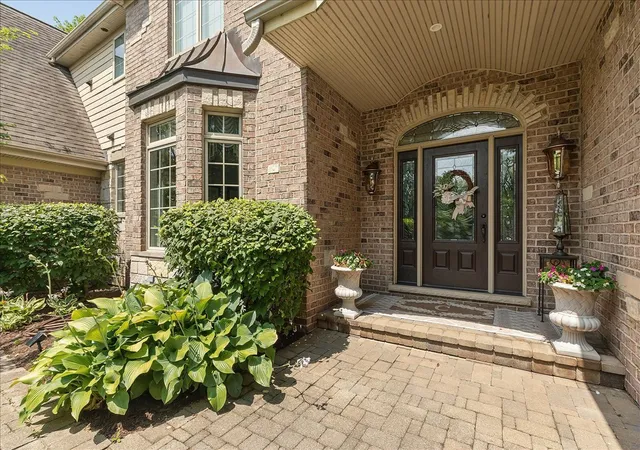 Photo 3 of Single family home for sale at 13600 Erin Dr, Homer Glen, IL 60491 | MLS# 12749434 | Listing updated on 2026-09-25