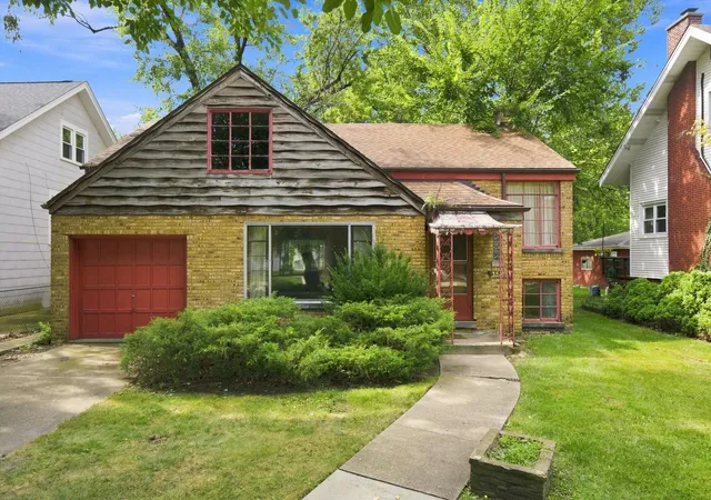 Single family home for sale at 3518 Rosemear Ave, Brookfield, IL 60513 | MLS# 12749494