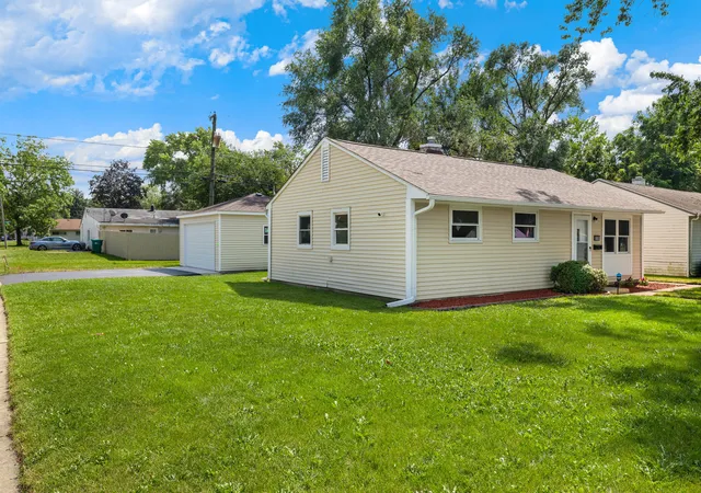 Photo 2 of Single family home for sale at 2106 Webster Ave, Joliet, IL 60436 | MLS# 12749552 | Listing updated on 2026-09-14