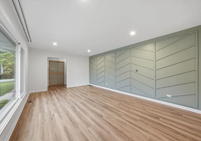 Photo 3 of Single family home for sale at 3585 Beckwith Ln, Crete, IL 60417 | MLS# 12749576 | Listing updated on 2026-10-06