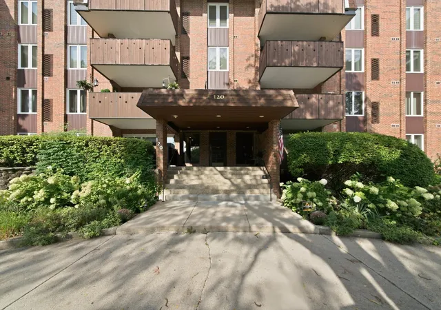 Photo 3 of Condo for sale at 120 S Spruce Ave #307, Wood Dale, IL 60191 | MLS# 12749656 | Listing updated on 2026-09-14