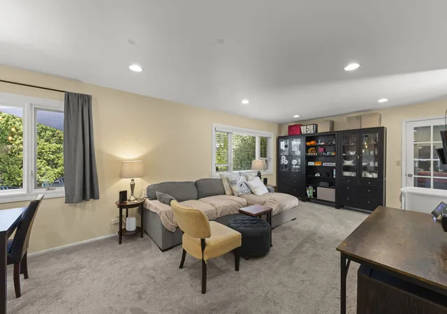 Photo 3 of Single family home for sale at 724 E Baldwin Rd, Palatine, IL 60074 | MLS# 12749696 | Listing updated on 2026-09-24