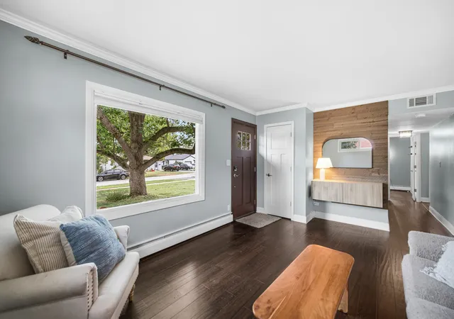 Photo 3 of Single family home for sale at 1106 Sumner St, Wheaton, IL 60189 | MLS# 12749700 | Listing updated on 2026-09-15