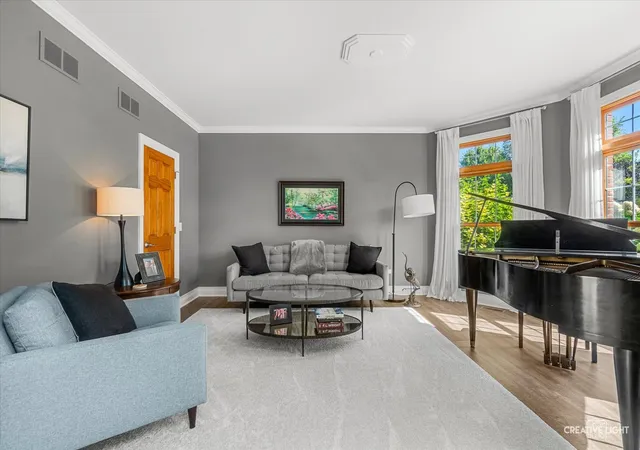 Photo 4 of Single family home for sale at 11n600 Hunter Trl, Elgin, IL 60124 | MLS# 12749795 | Listing updated on 2026-09-15