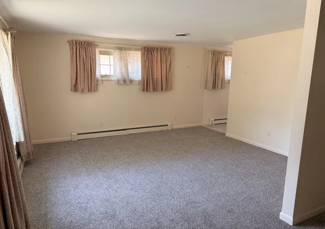 Photo 3 of Single family home for sale at 1113 Lincoln Ave, Ottawa, IL 61350 | MLS# 12749863 | Listing updated on 2026-09-10