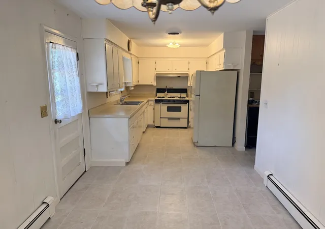 Photo 4 of Single family home for sale at 1113 Lincoln Ave, Ottawa, IL 61350 | MLS# 12749863 | Listing updated on 2026-10-05