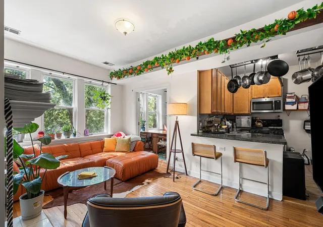 Photo 3 of Condo for sale at 3224 W Berteau Ave #3, Chicago, IL 60618 | MLS# 12749894 | Listing updated on 2026-09-15