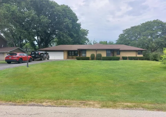 Single family home for sale at 406 W Marion St, Prospect Heights, IL 60070 | MLS# 12749958