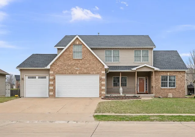 Photo 1 of Single family home for sale at 1338 W 61st Street, Davenport, IA 52806 | MLS# 12749995 | Listing updated on 2026-10-22