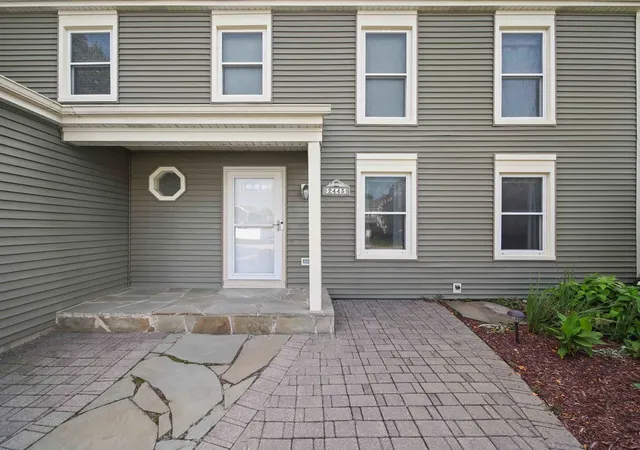 Photo 3 of Single family home for sale at 2443 Lawson Blvd, Gurnee, IL 60031 | MLS# 12750003 | Listing updated on 2026-09-15