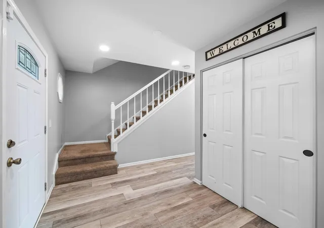 Photo 4 of Single family home for sale at 2443 Lawson Blvd, Gurnee, IL 60031 | MLS# 12750003 | Listing updated on 2026-09-15