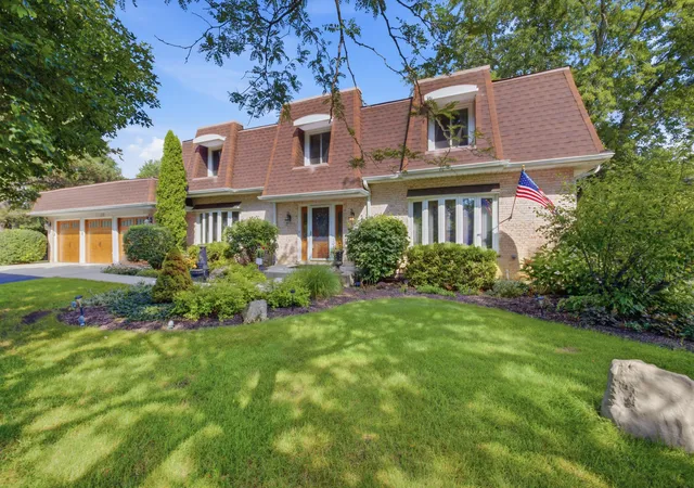 Photo 1 of Single family home for sale at 123 Rue Jardin Ave, Deer Park, IL 60010 | MLS# 12750007 | Listing updated on 2026-09-15