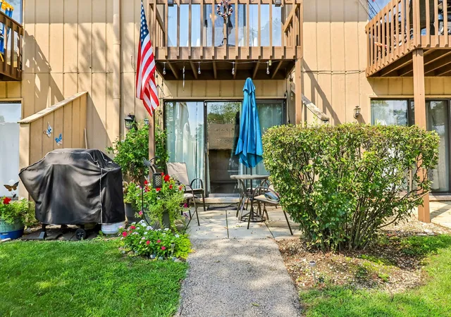 Photo 1 of Townhouse for sale at 36 Bermuda Colony #2, Fox Lake, IL 60020 | MLS# 12750015 | Listing updated on 2026-09-18