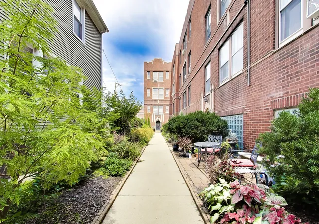 Photo 3 of Condo for sale at 1750 W Granville Ave #2A, Chicago, IL 60660 | MLS# 12750027 | Listing updated on 2026-09-18