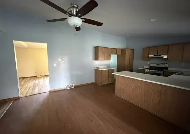 Photo 2 of Single family home for sale at 120 W Pacific St, Essex, IL 60935 | MLS# 12750057 | Listing updated on 2026-09-11