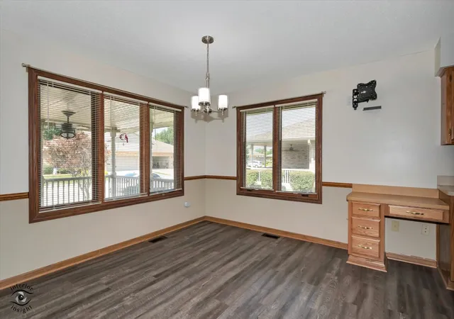 Photo 3 of Townhouse for sale at 826 Deerpath Ln, Elwood, IL 60421 | MLS# 12750141 | Listing updated on 2026-09-22