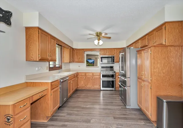 Photo 4 of Townhouse for sale at 826 Deerpath Ln, Elwood, IL 60421 | MLS# 12750141 | Listing updated on 2026-09-22