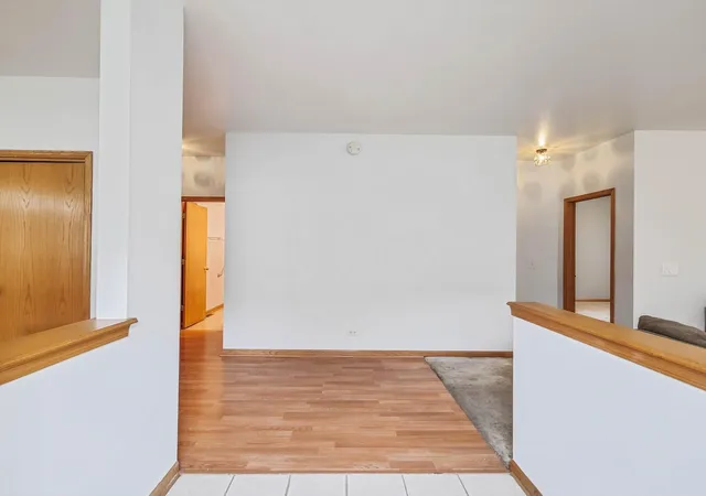 Photo 4 of Townhouse for sale at 1321 Dancing Bear Ln, Elgin, IL 60120 | MLS# 12750163 | Listing updated on 2026-09-11