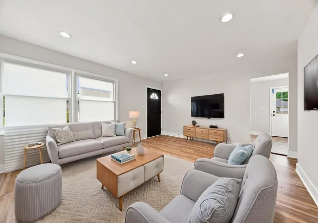 Photo 3 of Single family home for sale at 16460 Honore Ave, Markham, IL 60428 | MLS# 12750398 | Listing updated on 2026-09-11
