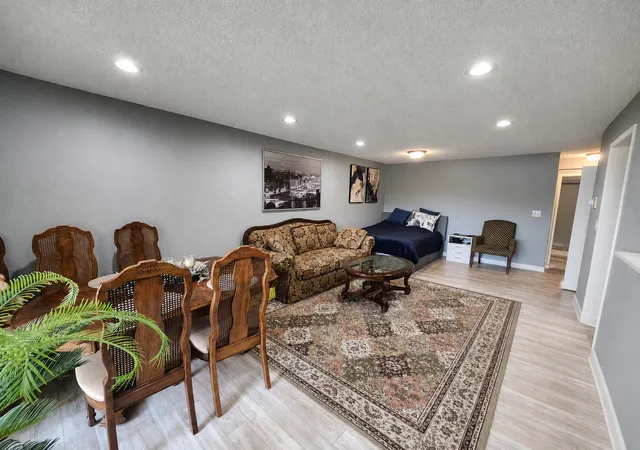 Photo 3 of Condo for sale at 4 Parkside Ct #3, Vernon Hills, IL 60061 | MLS# 12750410 | Listing updated on 2026-10-22