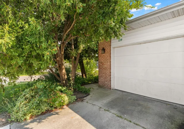 Photo 3 of Condo for sale at 1319 E Harding Dr #A, Urbana, IL 61801 | MLS# 12750450 | Listing updated on 2026-09-16