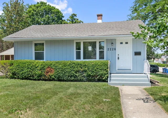 Photo 1 of Single family home for sale at 2226 Marshall Pkwy, Waukegan, IL 60085 | MLS# 12750496 | Listing updated on 2026-09-15