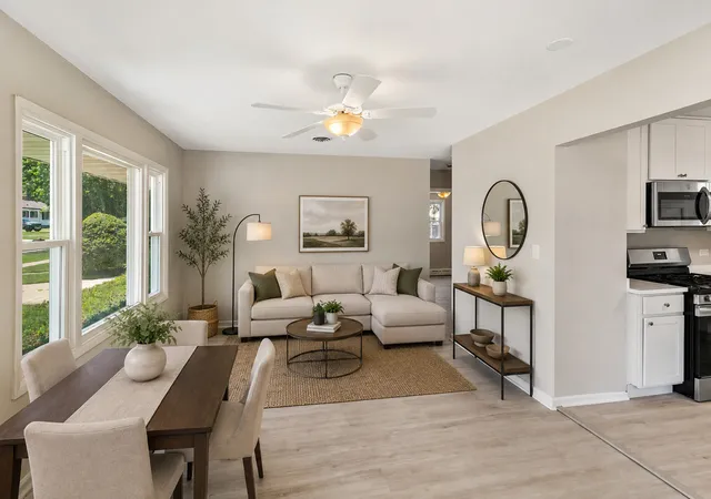 Photo 2 of Single family home for sale at 2226 Marshall Pkwy, Waukegan, IL 60085 | MLS# 12750496 | Listing updated on 2026-09-15